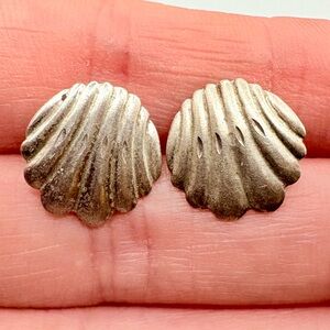 Vintage Sterling Silver Scallop Shell Earrings